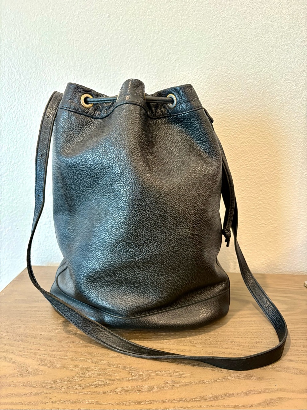 Vintage Longchamp Paris Black Pebbled Leather Drawstring Bucket Shoulder Bag